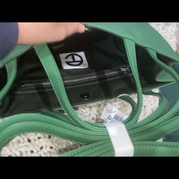 NWT TELFAR GREEN LEAF MEDIUM BAG - Picture 2 of 4